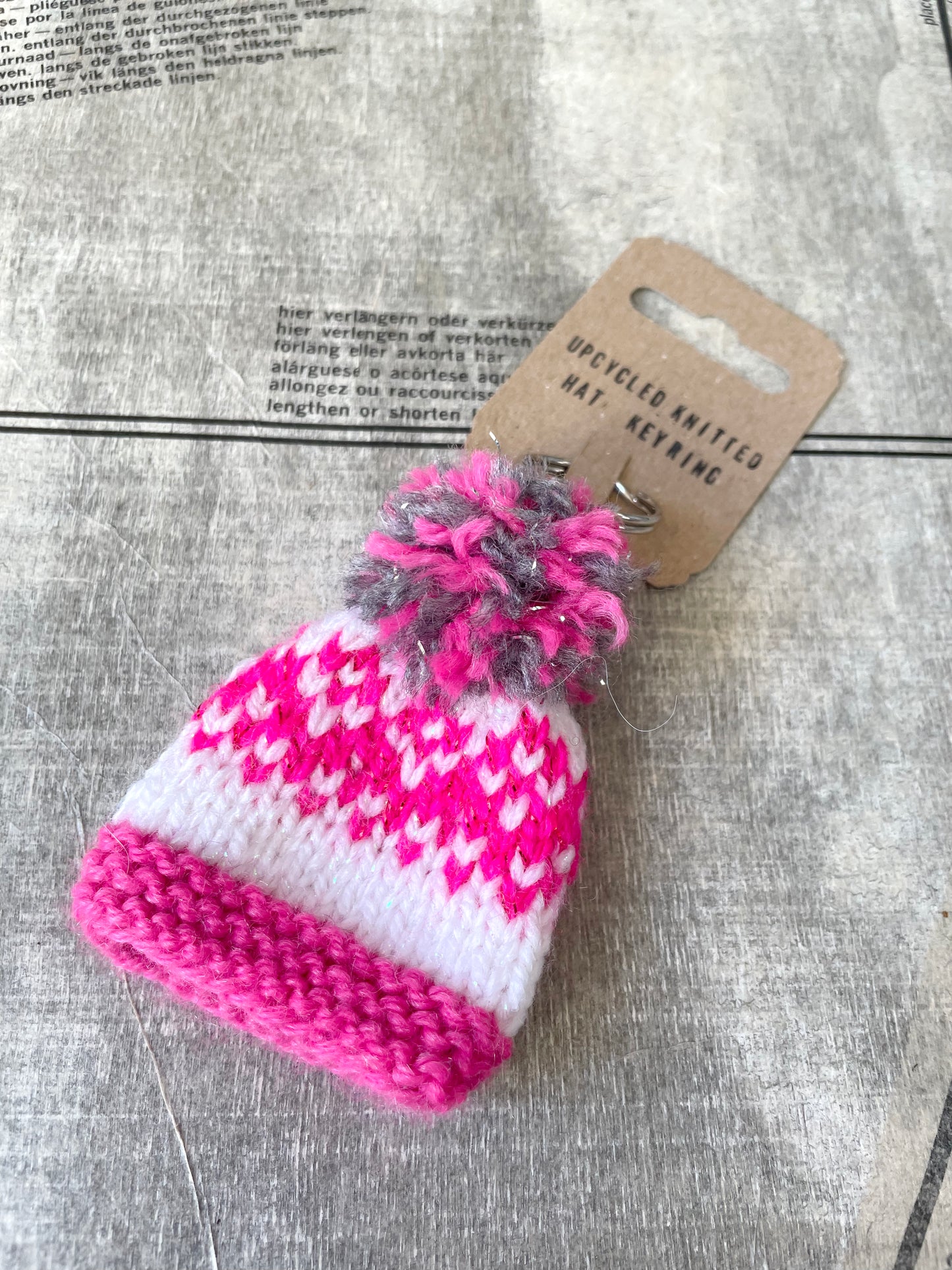 Wooly Hat Keyring - Pink and White Cosy