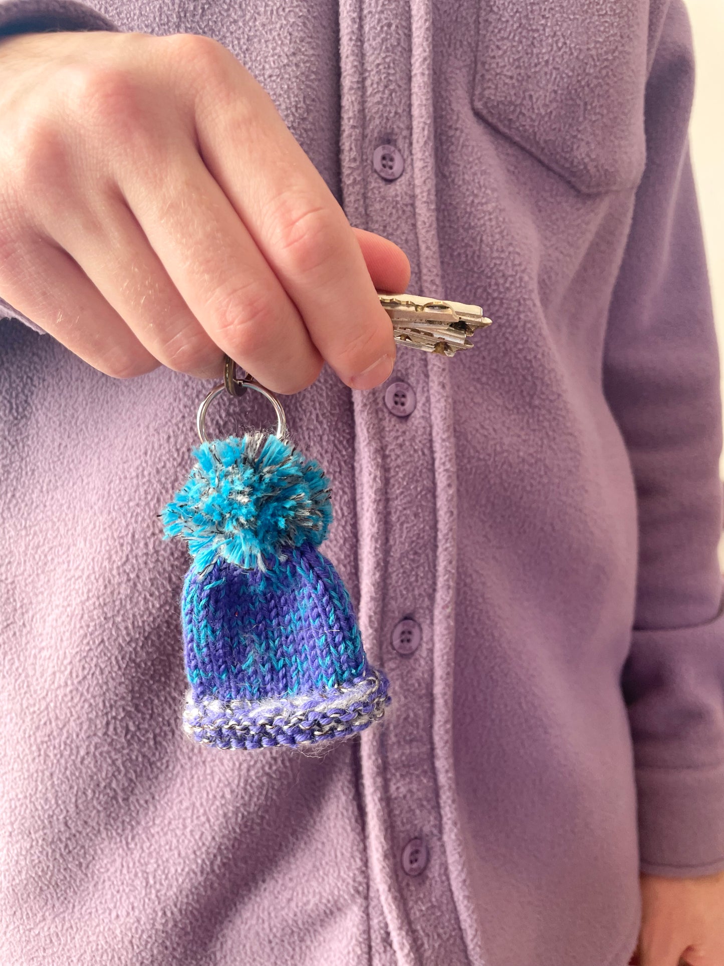 Wooly Hat Keyring - Cosy Blue