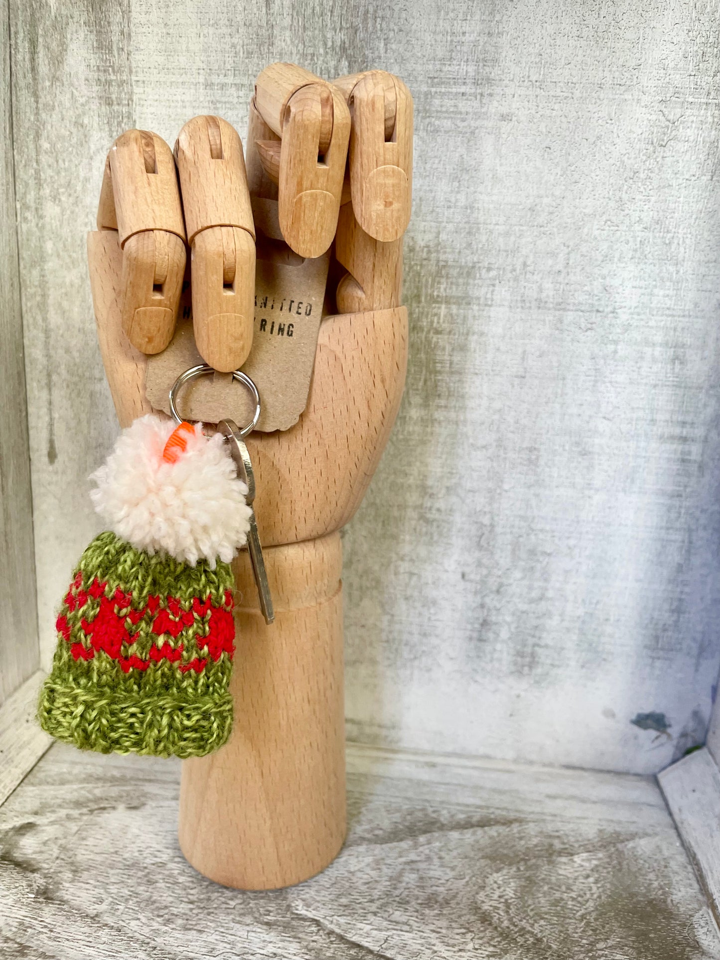 Wooly Hat Keyring - Outdoor Green